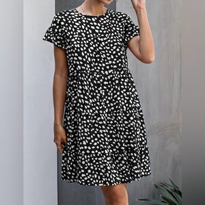 NEW Kirundo Black & White Ruffle Sleeve Tiered Flowy Mini Dress L